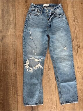 High-Rise Distressed Women’s Jeans - Light Blue
